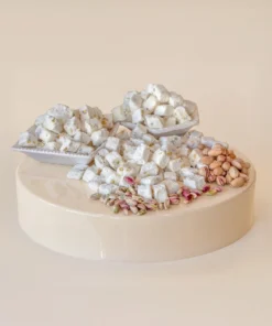 Alternativ bild av Dubbelrostad Vit Fågel-lokum med Äkta Antep-pistage ~ Lokûma Tevşê ya Spî ya bi Fistiqê Entêpê